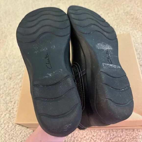 Clarks Cheyn Kisha Leather Sweater Cuff Ankle Boots Women's Size 6 Black - Picture 7 of 8